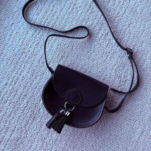 The Cambridge Satchel Isla Crossbody Bag